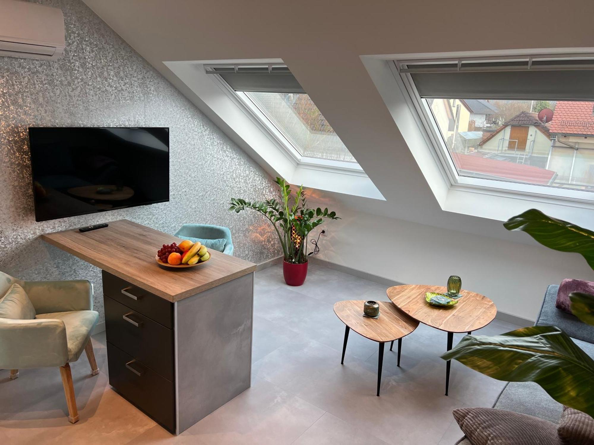 B&B'S Im Aischgrund Adelsdorf Buitenkant foto