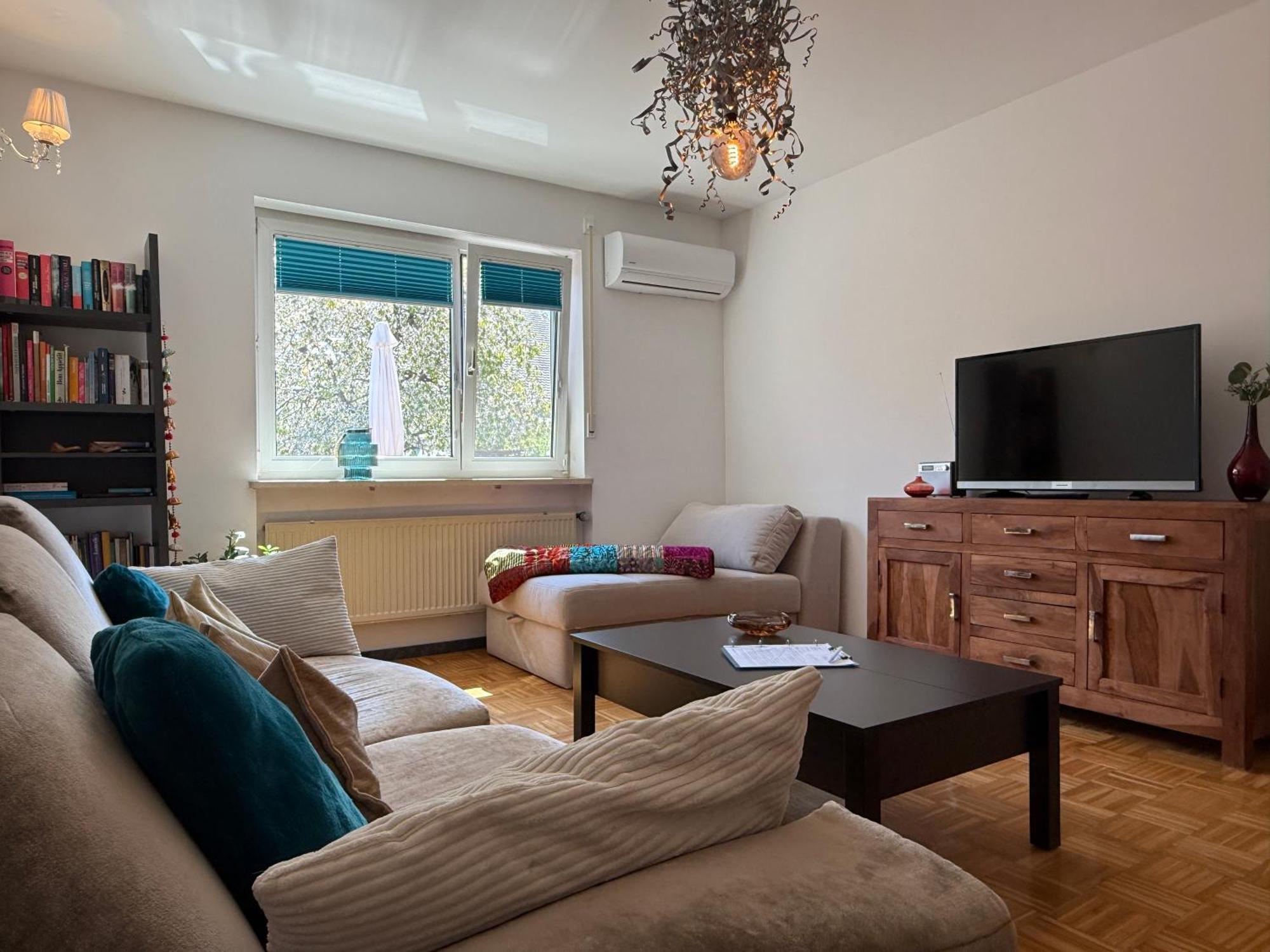 B&B'S Im Aischgrund Adelsdorf Buitenkant foto