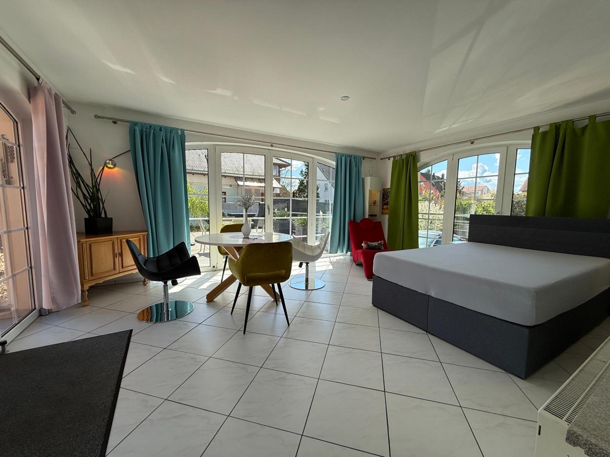 B&B'S Im Aischgrund Adelsdorf Buitenkant foto