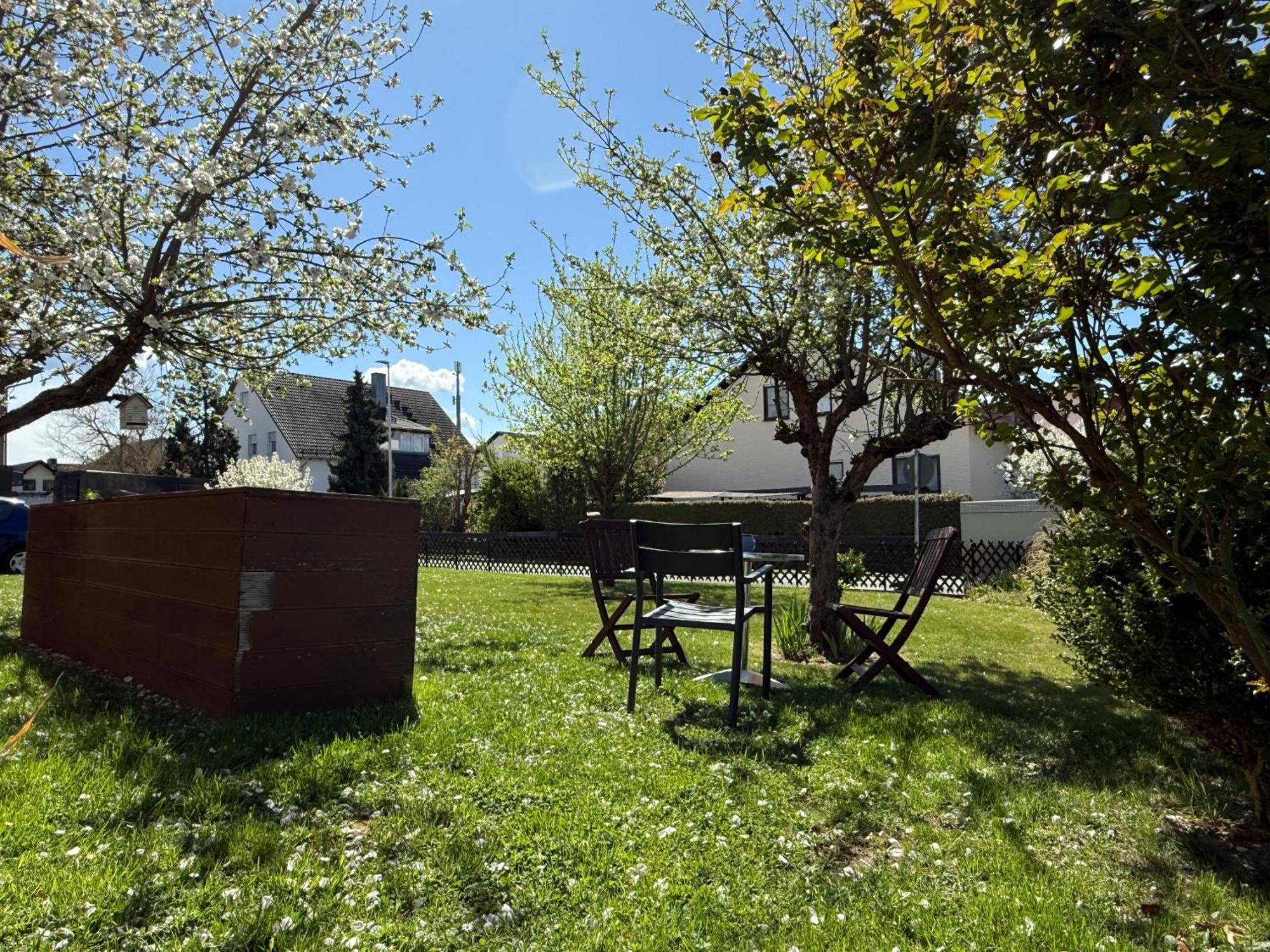 B&B'S Im Aischgrund Adelsdorf Buitenkant foto