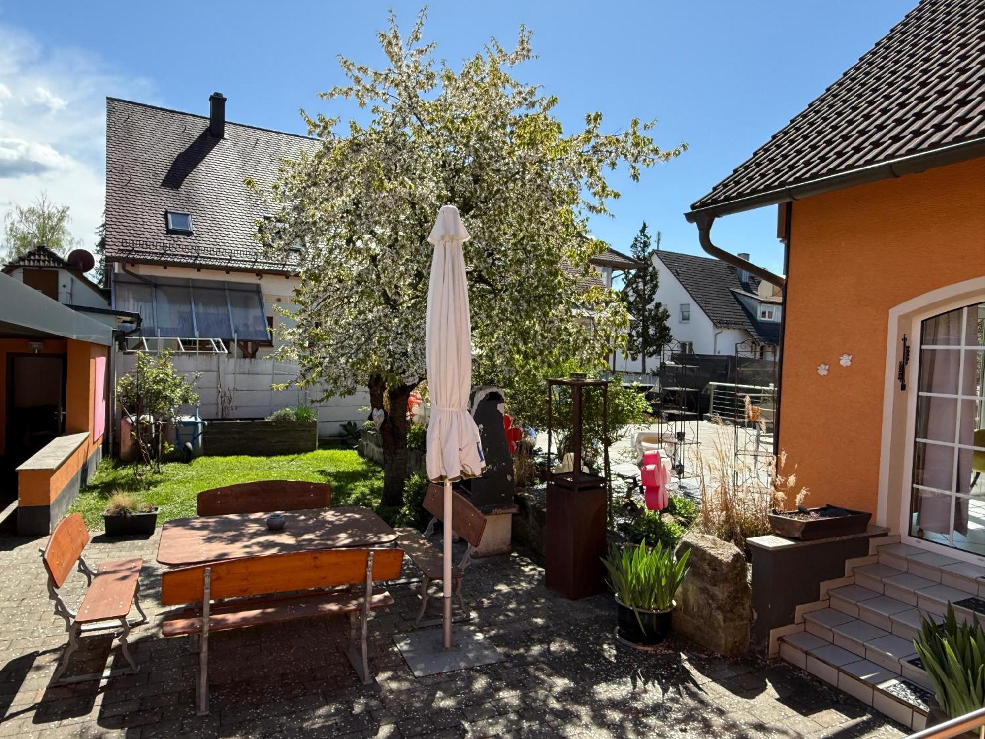 B&B'S Im Aischgrund Adelsdorf Buitenkant foto