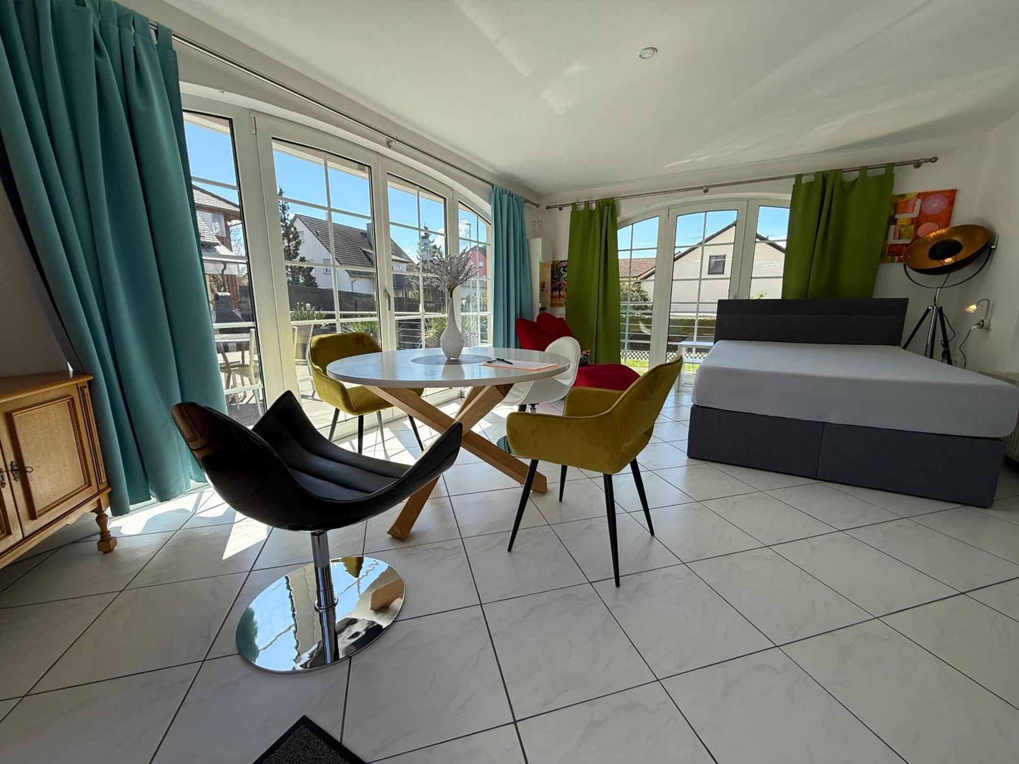 B&B'S Im Aischgrund Adelsdorf Buitenkant foto